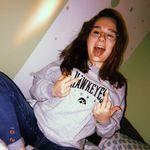 Hannah frame - @literally_hannahf - Instagram