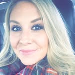 Hannah Kinard - @peaceloveandlipstain - Instagram