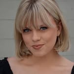 Hannah Loessberg - @hannah.loessberg.9 - Instagram