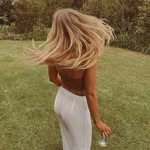 Hannah Mitchell - @hannahcrocodile - Instagram