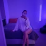 H - @hannahparist - Instagram
