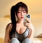 Hannah Rogue - Facebook