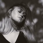 @hannahschell - Instagram