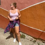 Hannah Scully - @scully.36 - Instagram