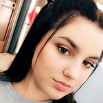 Hannah Trigg - @hannah.trigg.90 - Instagram