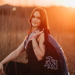 Hannah Vos - @h.vos1221 - Instagram