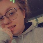 Harley Beck - @princess_cookie_22 - Instagram