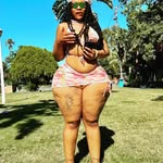 Harper Robinson - @juicymelon_butts - Instagram