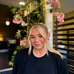 Harriet cousins - @harriet_nocohair - Instagram