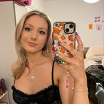 Harriet Lawrence - @hattslawrence - Instagram