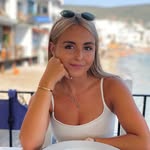 HARRIET SUTTON - @harriet_isobel_ - Instagram