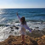 Harriet Thomas - @hariethomas - Instagram