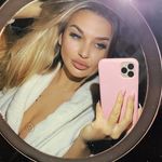 Harriet Webster - @harriebster - Instagram