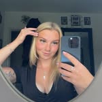 H - @harriett.collins - Instagram
