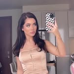 Harriet Dickson - @marapyri - Instagram