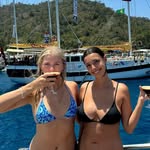harriet lloyd - @hazsphotoalbum - Instagram