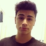 ... - @harry._.beard - Instagram