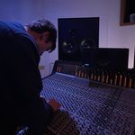 Harry Betts - @harry_betts_artist - Instagram