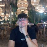 @harry.clare_ - Instagram