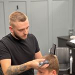 Harry Cobbold - @harrycobboldbarber - Instagram