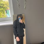 Harry Holdsworth - @harryleeds6 - Instagram
