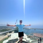 @harryholdsworthh - Instagram