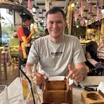 Harry Race - Facebook