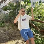 Harry Wills - @itsharrywills - Instagram