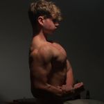 Harvey Bennett - @harveybfitness - Instagram