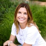 Carrie Harvey | Harvest Bloom 📸 | Seniors • Family • Branding - @harvest_bloom - Instagram