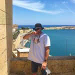 Harvey Blue - @harveyblueh - Instagram