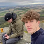 @harveyburt03 - Instagram