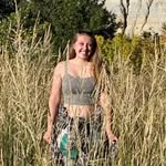 mae_18 - @hattieschwartz3 - Instagram