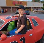 Hayden Lambert - Facebook