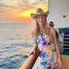 Hayley Hanson - @hayley_hanson_ - TikTok