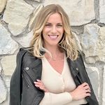Hayley Burchell- Wellness and Motherhood - @hayley.burchell - Instagram