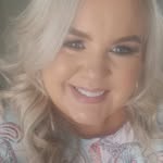 Hayley Devine - @a.life.of.ups.not.downs - Instagram