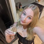 Hayley Lambert - @hayleylambertt - Instagram