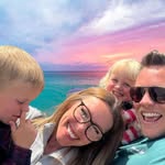 James 👱🏼‍♂️ Hayley 👩🏻 Stanley 👦🏼 Margot 🧒🏼 - @live.learn.befree - Instagram