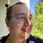 Hazel Arnold - @snappinghazel - Instagram