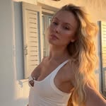 hazel pierce. - @jeascerin - Instagram
