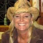 Heather Lyles Caples - @hlbrown29 - Instagram