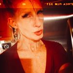Heather Freitas - @poppyhypnotic - Instagram