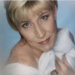 Heather Lyons - @heather.lyons40 - Instagram