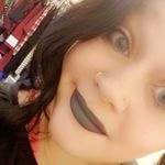 Heather Salter - @littlemidgetred - Instagram