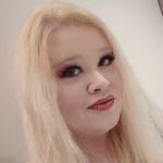 Heather Wiles Makeup - @hevwilesmakeup - Instagram