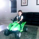 Hector Apodaca - @apodaca4712 - Instagram