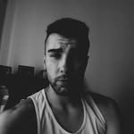 Héctor - @hectorkancienes - Instagram