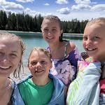 Heidi Engel - @raisingglobetrotters - Instagram