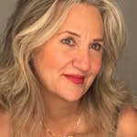 Heidi Mohtat - @heidisellsmindfully - Instagram